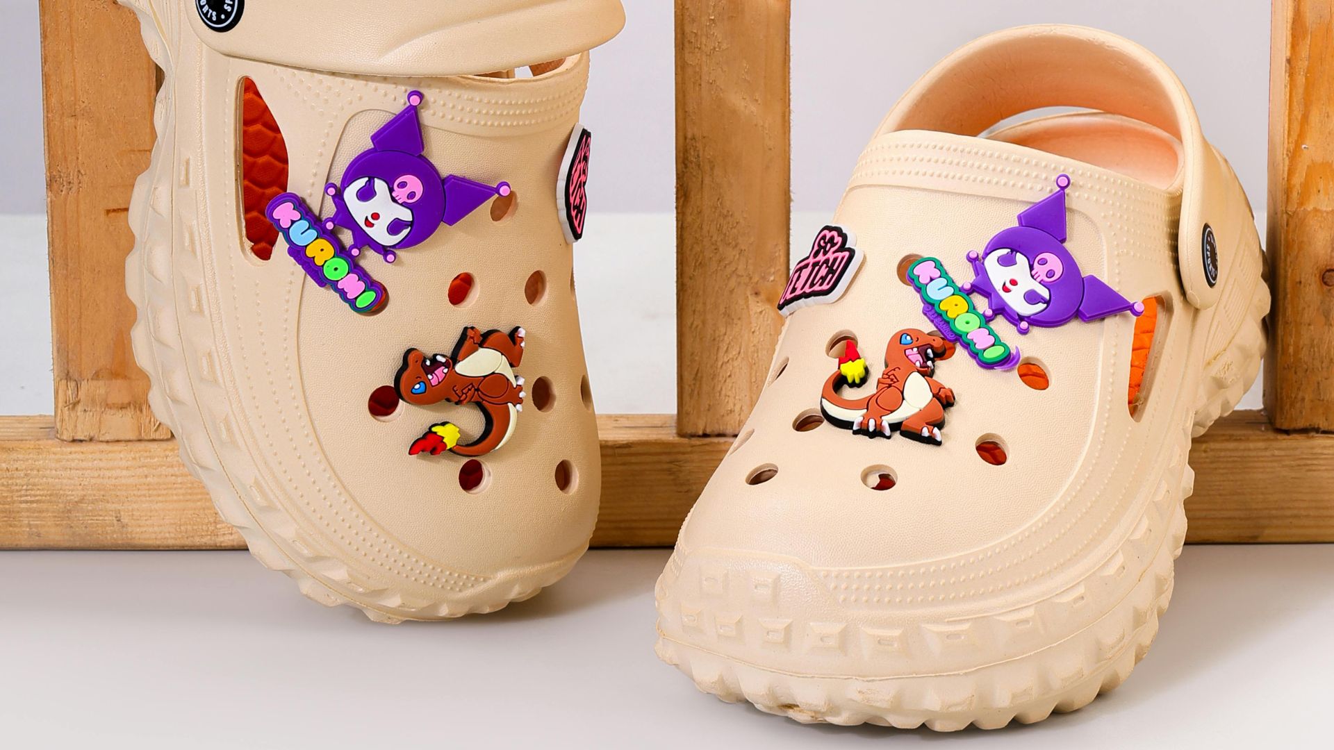Crocs ή πέδιλα για το καλοκαίρι; Τι να επιλέξετε για το παιδί σας
