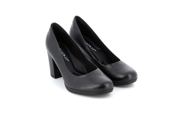 Women's Globe Piccadilly Color Black 130185-272