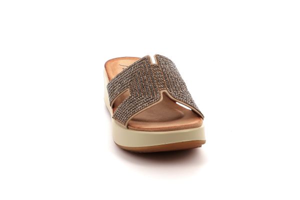 Female Mule Parex Color 12131000. E E