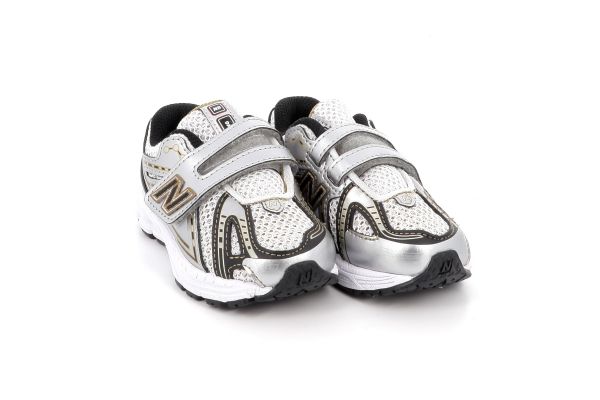 Παιδικό Αθλητικό Παπούτσι για Αγόρι New Balance 1906 Χρώματος Ασημί IV1906RA