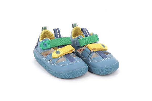 Κλειστό Πέδιλο Αγόρι