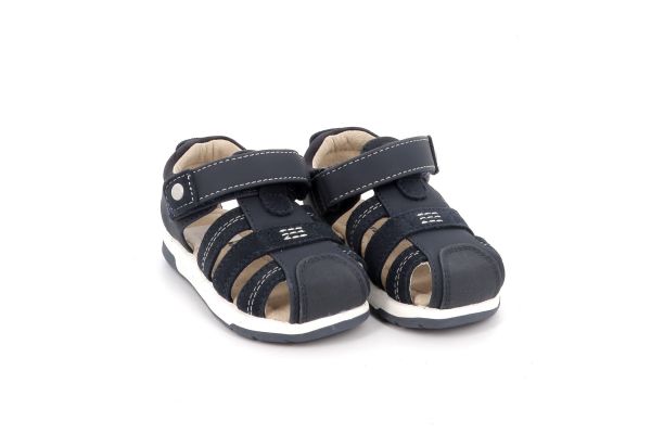 Κλειστά Πέδιλα Αγόρι