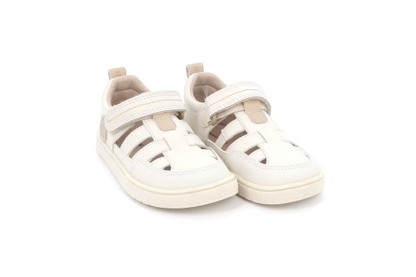 Κλειστό Πέδιλο Αγόρι