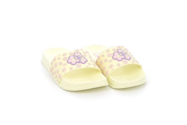 Σαγιονάρα Κορίτσι