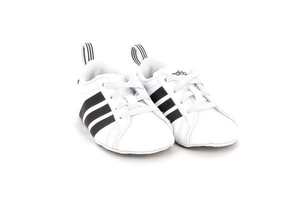 Βρεφικό Παπούτσι Αγκαλιάς για Αγόρι Adidas Grand Court Crib Χρώματος Λευκό KI8216